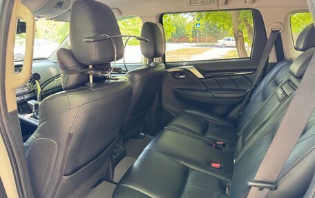 Mitsubishi Pajero Sport III рестайлинг, 2019 год, 2 890 000 рублей, 7 фотография