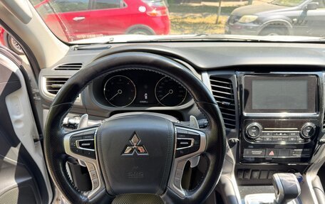Mitsubishi Pajero Sport III рестайлинг, 2019 год, 2 890 000 рублей, 11 фотография