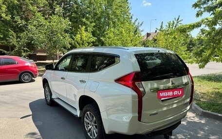 Mitsubishi Pajero Sport III рестайлинг, 2019 год, 2 890 000 рублей, 3 фотография