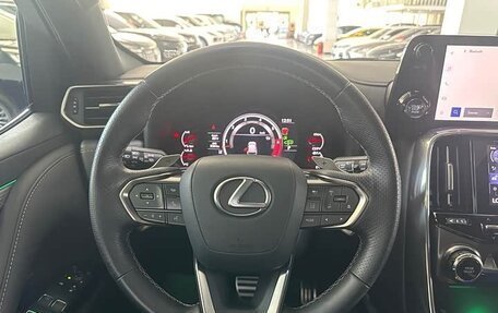 Lexus LX, 2024 год, 22 600 000 рублей, 14 фотография