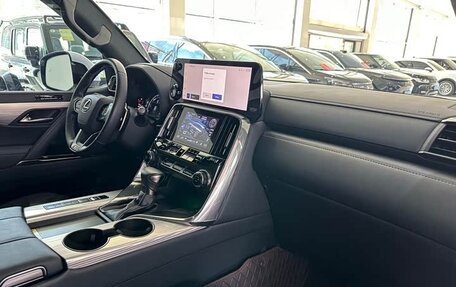 Lexus LX, 2024 год, 22 600 000 рублей, 17 фотография