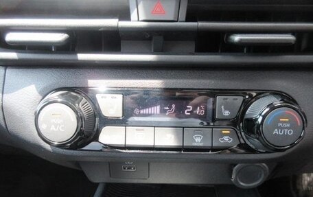 Nissan Note, 2021 год, 950 000 рублей, 9 фотография