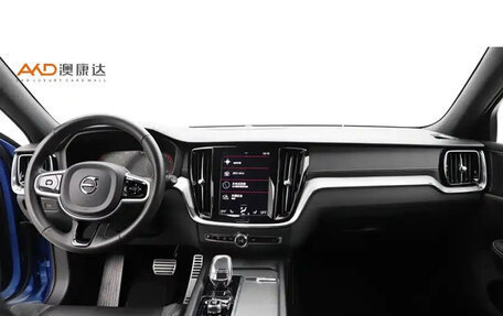 Volvo V60 II, 2021 год, 3 400 000 рублей, 7 фотография