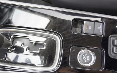Mitsubishi Outlander III рестайлинг 3, 2021 год, 2 630 000 рублей, 17 фотография
