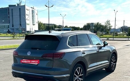 Volkswagen Touareg III, 2019 год, 4 300 000 рублей, 5 фотография