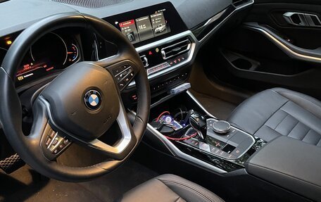 BMW 3 серия, 2019 год, 3 100 000 рублей, 2 фотография