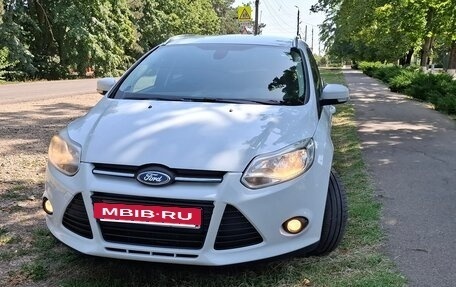 Ford Focus III, 2014 год, 930 000 рублей, 2 фотография