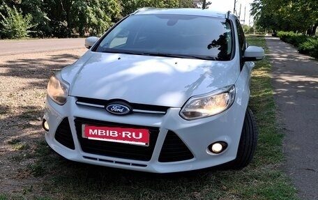 Ford Focus III, 2014 год, 930 000 рублей, 3 фотография