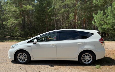 Toyota Prius Alpha I (ZVW40/41), 2018 год, 1 550 000 рублей, 2 фотография