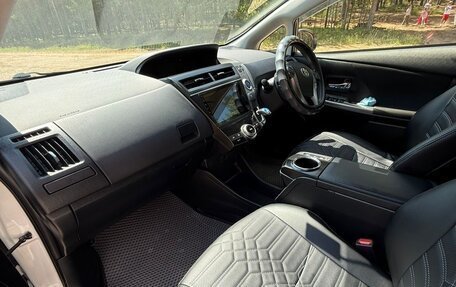 Toyota Prius Alpha I (ZVW40/41), 2018 год, 1 550 000 рублей, 12 фотография