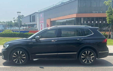 Volkswagen Tiguan II, 2021 год, 2 074 895 рублей, 4 фотография