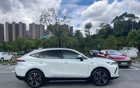 Toyota Venza, 2022 год, 2 400 000 рублей, 7 фотография