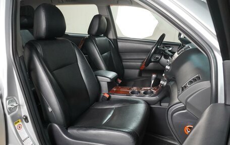 Toyota Highlander III, 2012 год, 2 099 000 рублей, 8 фотография