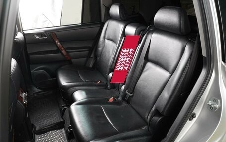 Toyota Highlander III, 2012 год, 2 099 000 рублей, 9 фотография