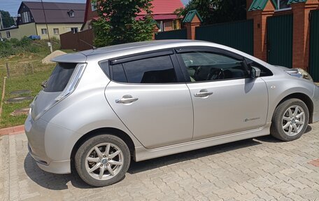 Nissan Leaf I, 2015 год, 850 000 рублей, 3 фотография