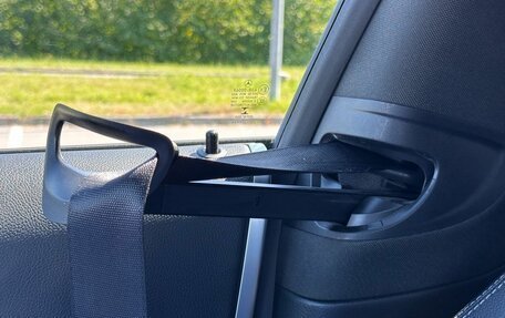 Mercedes-Benz C-Класс, 2019 год, 3 600 000 рублей, 21 фотография