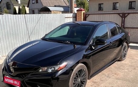 Toyota Camry, 2019 год, 2 950 000 рублей, 2 фотография