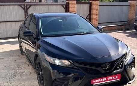 Toyota Camry, 2019 год, 2 950 000 рублей, 4 фотография