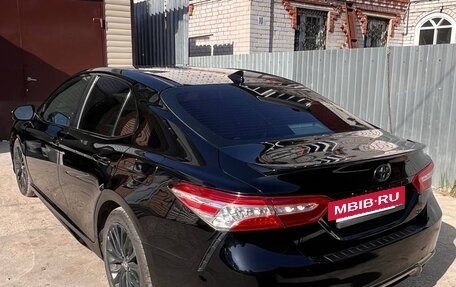 Toyota Camry, 2019 год, 2 950 000 рублей, 7 фотография