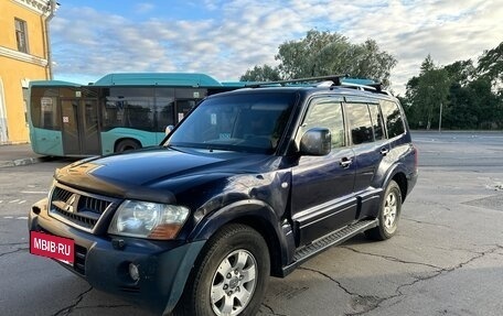 Mitsubishi Pajero III рестайлинг, 2005 год, 750 000 рублей, 11 фотография
