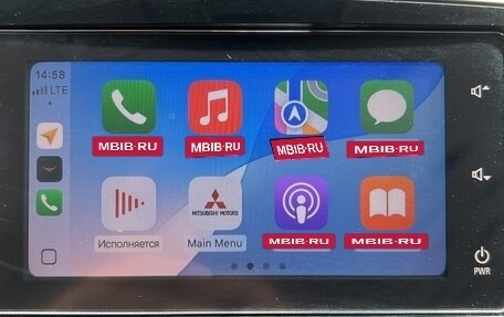 Mitsubishi Outlander III рестайлинг 3, 2019 год, 2 570 000 рублей, 13 фотография