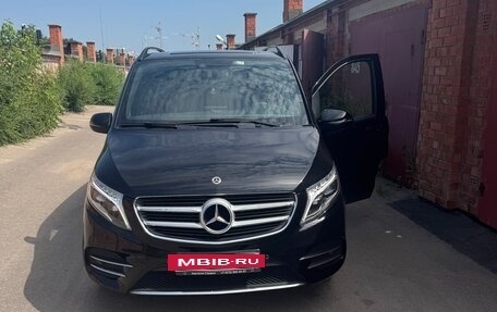 Mercedes-Benz V-Класс, 2018 год, 5 700 000 рублей, 4 фотография