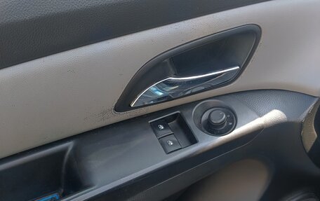 Chevrolet Cruze II, 2013 год, 990 000 рублей, 9 фотография