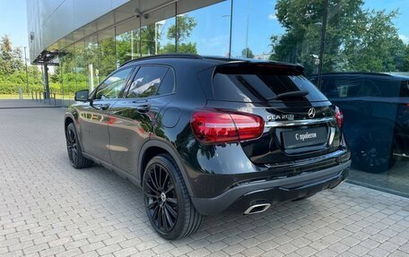 Mercedes-Benz GLA, 2019 год, 2 390 000 рублей, 2 фотография