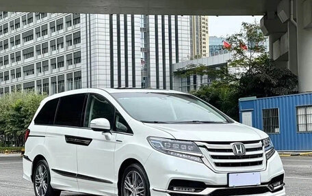 Honda Elysion, 2021 год, 2 950 000 рублей, 3 фотография