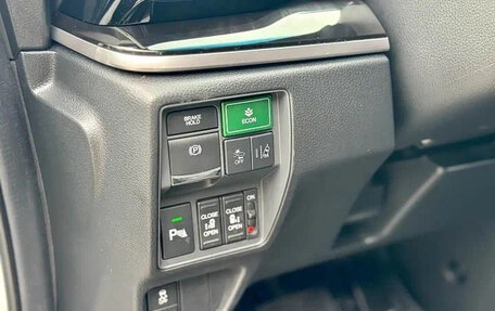 Honda Elysion, 2021 год, 2 950 000 рублей, 20 фотография