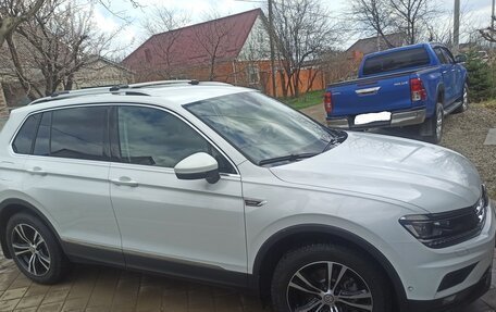 Volkswagen Tiguan II, 2019 год, 2 540 000 рублей, 4 фотография
