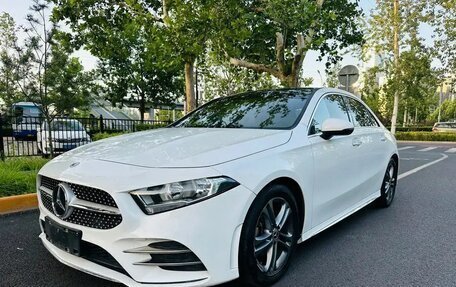 Mercedes-Benz A-Класс, 2022 год, 2 100 000 рублей, 3 фотография