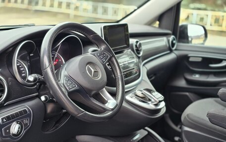 Mercedes-Benz V-Класс, 2015 год, 3 150 000 рублей, 12 фотография