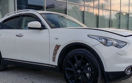 Infiniti FX II, 2013 год, 2 200 000 рублей, 2 фотография