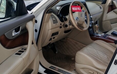 Infiniti FX II, 2013 год, 2 200 000 рублей, 7 фотография