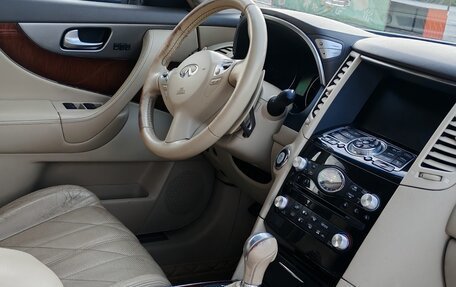 Infiniti FX II, 2013 год, 2 200 000 рублей, 10 фотография
