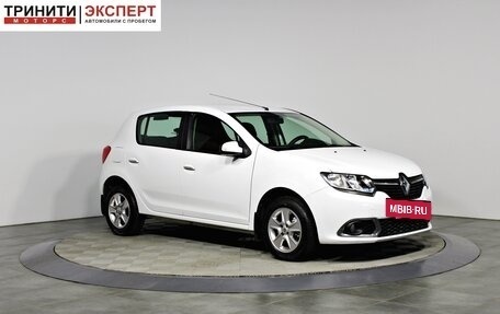 Renault Sandero II рестайлинг, 2016 год, 877 000 рублей, 3 фотография