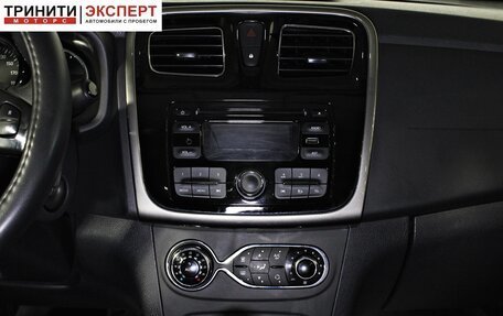Renault Sandero II рестайлинг, 2016 год, 877 000 рублей, 14 фотография