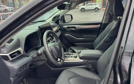 Toyota Highlander, 2024 год, 5 600 000 рублей, 11 фотография