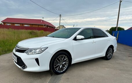 Toyota Camry, 2015 год, 1 690 000 рублей, 4 фотография