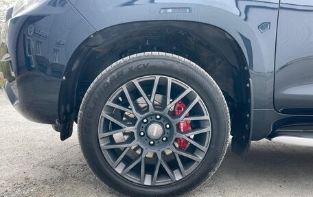 Toyota Land Cruiser Prado 150 рестайлинг 2, 2018 год, 6 170 000 рублей, 8 фотография