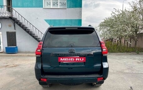 Toyota Land Cruiser Prado 150 рестайлинг 2, 2018 год, 6 170 000 рублей, 6 фотография