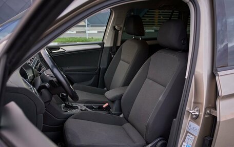 Volkswagen Tiguan II, 2019 год, 2 421 000 рублей, 12 фотография