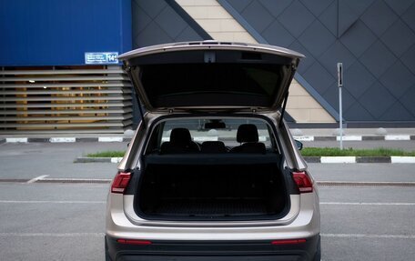 Volkswagen Tiguan II, 2019 год, 2 421 000 рублей, 16 фотография