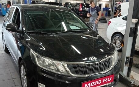 KIA Rio III рестайлинг, 2013 год, 840 000 рублей, 2 фотография