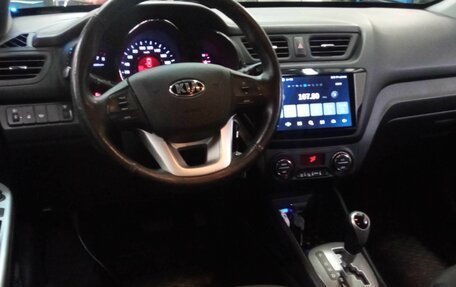 KIA Rio III рестайлинг, 2013 год, 840 000 рублей, 5 фотография