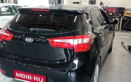 KIA Rio III рестайлинг, 2013 год, 840 000 рублей, 3 фотография