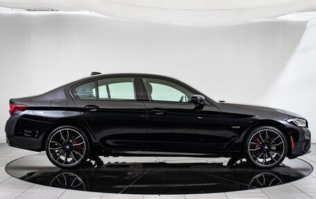BMW 5 серия, 2022 год, 4 911 380 рублей, 11 фотография