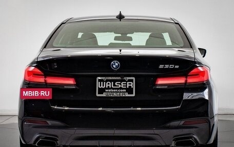 BMW 5 серия, 2022 год, 4 911 380 рублей, 9 фотография
