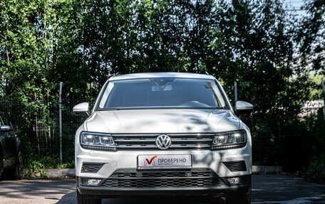 Volkswagen Tiguan II, 2020 год, 2 199 000 рублей, 3 фотография